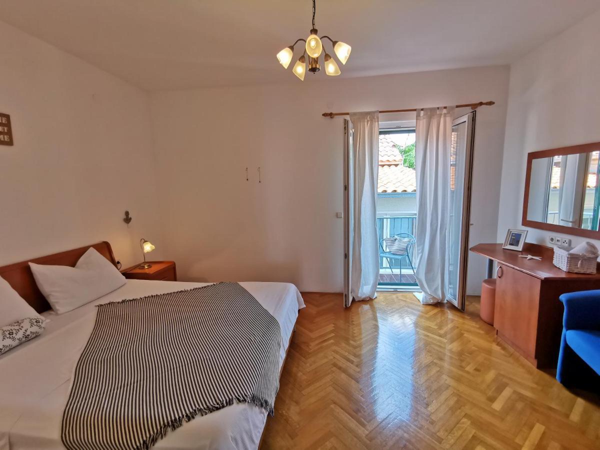 Apartment Mira Bol