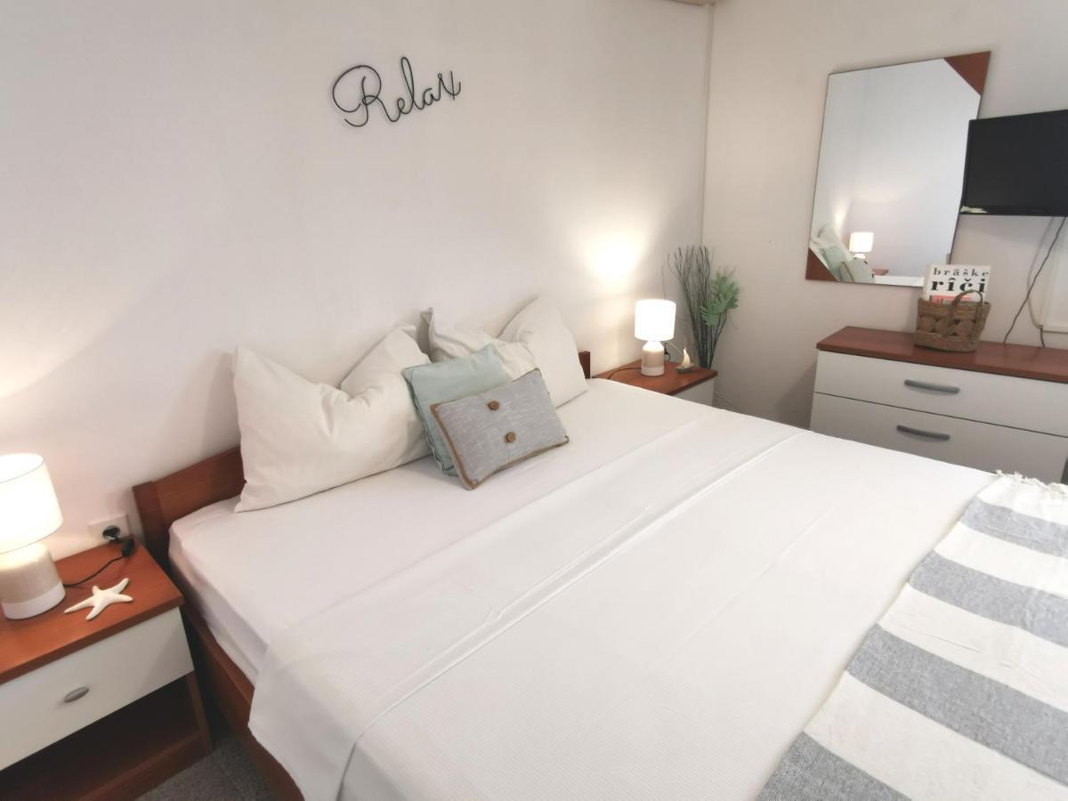 Apartment Mira Bol