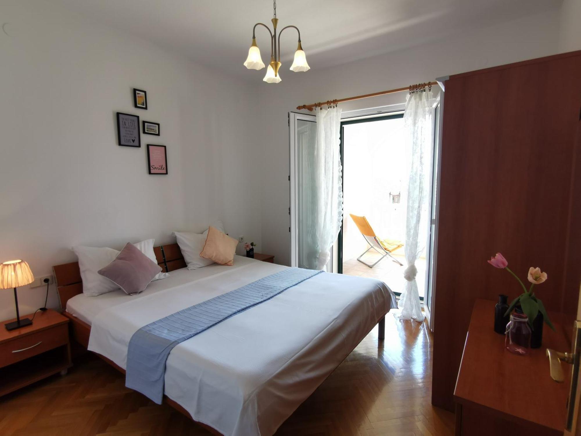 Apartment Mira